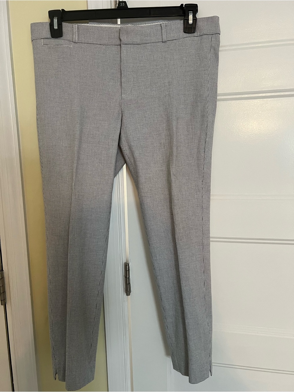 Banana Republic Women's Skinny Dress Pants in Light Gray